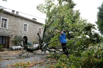 U nevremenu na Korzici nastradale tri osobe, među njima i djevojčica U nevremenu na Korzici nastradale tri osobe, među njima i djevojčica