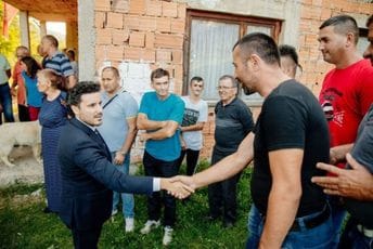 Abazović posjetio Raduliće i razgovarao sa mještanima okolnih sela Abazović posjetio Raduliće i razgovarao sa mještanima okolnih sela