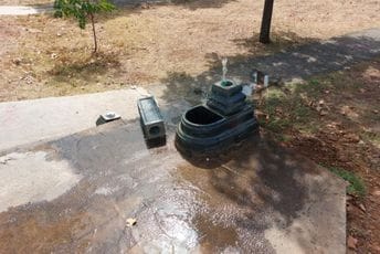 U Bloku V polomljena česma; Vuković: Bez komentara... U Bloku V polomljena česma; Vuković: Bez komentara...