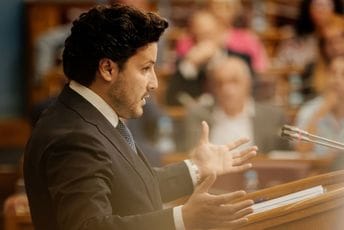 Kuknjava za Abazovićem Kuknjava za Abazovićem