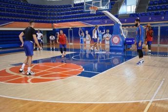 Radović: Moramo kao i dosad, da se držimo zajedno i igramo kao ekipa Radović: Moramo kao i dosad, da se držimo zajedno i igramo kao ekipa