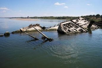 Nizak vodostaj Dunava "otkrio" njemačke ratne brodove iz Drugog svjetskog rata Nizak vodostaj Dunava "otkrio" njemačke ratne brodove iz Drugog svjetskog rata