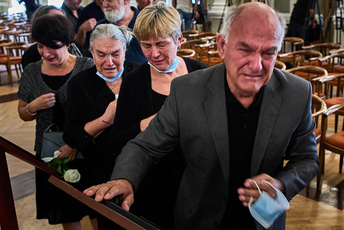 Bolesna društva i kolaps ljudskosti Bolesna društva i kolaps ljudskosti