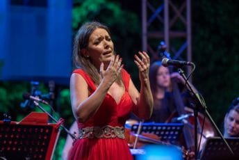 Kada je ljubav kompas, svaka strana je dobar pravac Kada je ljubav kompas, svaka strana je dobar pravac