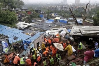 Poplave u Indiji: Najmanje 50 ljudi stradalo, hiljade napustilo svoje domove Poplave u Indiji: Najmanje 50 ljudi stradalo, hiljade napustilo svoje domove