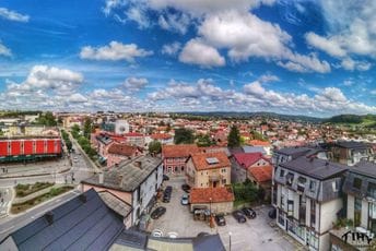 Bosna i Hercegovina: Usmrtio ga sopstveni automobil Bosna i Hercegovina: Usmrtio ga sopstveni automobil