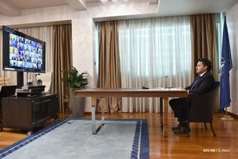 Abazović na Drugom samitu Krimske platforme: Stojimo uz ukrajinski narod Abazović na Drugom samitu Krimske platforme: Stojimo uz ukrajinski narod