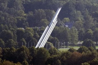 U Letoniji uništen spomenik iz sovjetskog doba (VIDEO) U Letoniji uništen spomenik iz sovjetskog doba (VIDEO)