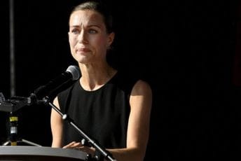 Sana Marin na ivici suza: I ja sam čovjek, ponekad čeznem za radošću Sana Marin na ivici suza: I ja sam čovjek, ponekad čeznem za radošću