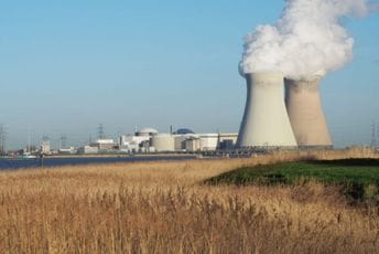 Rusija počinje da gradi dva nova nuklearna reaktora u Mađarskoj Rusija počinje da gradi dva nova nuklearna reaktora u Mađarskoj