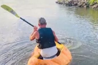 Izdubio bundevu i u njoj se spustio 60 kilometara niz rijeku