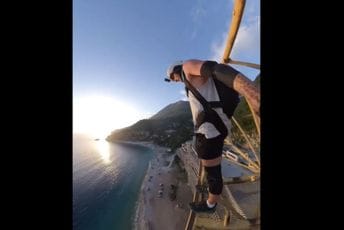 Španac skakao sa "Moračice" i sa krana u Perazića dolu (VIDEO) Španac skakao sa "Moračice" i sa krana u Perazića dolu (VIDEO)