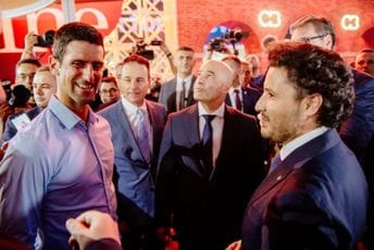„Đe si brate“: Abazović se sreo sa Novakom i Srđanom Đokovićem (VIDEO) „Đe si brate“: Abazović se sreo sa Novakom i Srđanom Đokovićem (VIDEO)