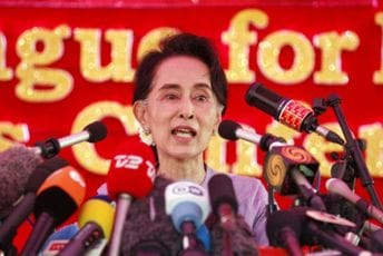 Sud u Mjanmaru osudio Su Ći na tri godine zatvora zbog prevare na izborima Sud u Mjanmaru osudio Su Ći na tri godine zatvora zbog prevare na izborima