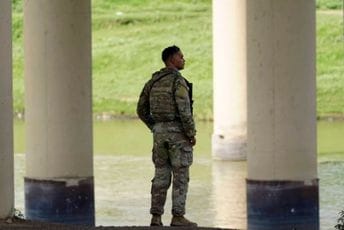 Osam migranata se utopilo u pokušaju prelaska iz Meksika u SAD Osam migranata se utopilo u pokušaju prelaska iz Meksika u SAD