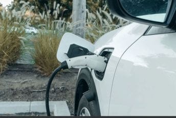 Zabranili punjenje električnih automobila zbog preopterećenja mreže Zabranili punjenje električnih automobila zbog preopterećenja mreže