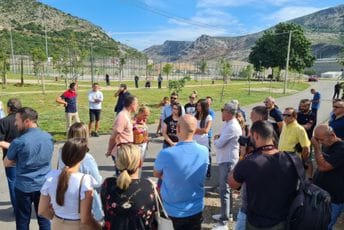 Značajno unaprijeđen kvalitet života stanovnika Zlatice: Vuković najavio nova ulaganja u ovaj dio grada Značajno unaprijeđen kvalitet života stanovnika Zlatice: Vuković najavio nova ulaganja u ovaj dio grada