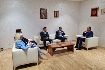 Šćekić: Obezbijeđena praovremena i kvalitetna zdravstvena zaštita za raseljena lica iz Ukrajine Šćekić: Obezbijeđena praovremena i kvalitetna zdravstvena zaštita za raseljena lica iz Ukrajine