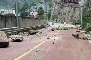 Najmanje 46 osoba stradalo u snažnom zemljotresu u Kini Najmanje 46 osoba stradalo u snažnom zemljotresu u Kini