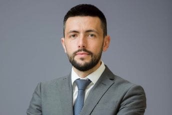 Živković: Protestima šaljemo poruku da nas ima dovoljno da zaustavimo dalje urušavanje vrijednosti za koje smo se borili decenijama Živković: Protestima šaljemo poruku da nas ima dovoljno da zaustavimo dalje urušavanje vrijednosti za koje smo se borili decenijama