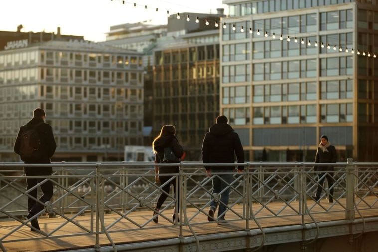 Žene u Švajcarskoj zarađuju 43 odsto manje od muškaraca Žene u Švajcarskoj zarađuju 43 odsto manje od muškaraca