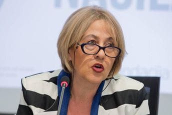 Božović: Djeca neće bolje savladati gradivo ako ih okade popovi Božović: Djeca neće bolje savladati gradivo ako ih okade popovi