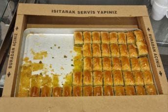 Nakon pobjede nad Gruzijom: Turski košarkaši našima poslali baklave Nakon pobjede nad Gruzijom: Turski košarkaši našima poslali baklave