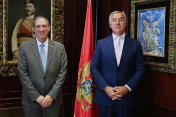 Đukanović: Očekujem stabilnu vladu nakon izbora Đukanović: Očekujem stabilnu vladu nakon izbora