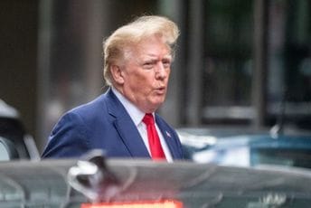 Odbačena tužba Donalda Trampa protiv Hilari Klinton i zvaničnika FBI Odbačena tužba Donalda Trampa protiv Hilari Klinton i zvaničnika FBI