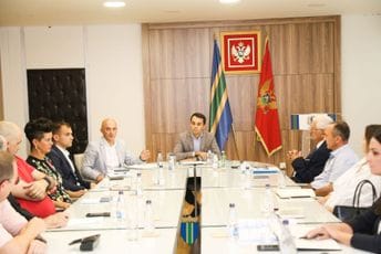 Opština Bar predstavila studiju: Biogas sa deponije Možura pretvaraće u električnu energiju Opština Bar predstavila studiju: Biogas sa deponije Možura pretvaraće u električnu energiju