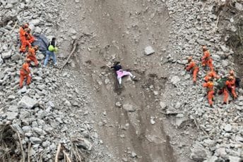 Broj mrtvih u zemljotresu u Kini porastao na 93 Broj mrtvih u zemljotresu u Kini porastao na 93