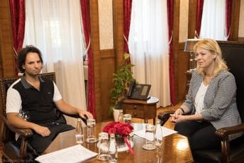 Đurović: Crna Gora treba da se ponosi umjetnicima poput Đorđa Rašovića Đurović: Crna Gora treba da se ponosi umjetnicima poput Đorđa Rašovića