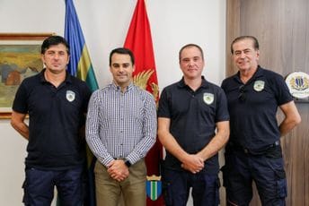 Raičević sa barskim vatrogascima: Za vas nema izgubljenih bitaka Raičević sa barskim vatrogascima: Za vas nema izgubljenih bitaka