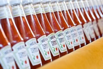 Heinz mora da promijeni dizajn svojih flašica kečapa nakon smrti kraljice Heinz mora da promijeni dizajn svojih flašica kečapa nakon smrti kraljice