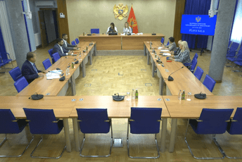 Vukčević: Bez kvoruma Ustavnog suda odložiti izbore, DIK je već trebao da pruži mišljenje Vukčević: Bez kvoruma Ustavnog suda odložiti izbore, DIK je već trebao da pruži mišljenje