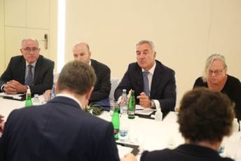 Đukanović s Lipovskim: Neprikosnovena podrška evropskoj perspektivi Crne Gore i regiona