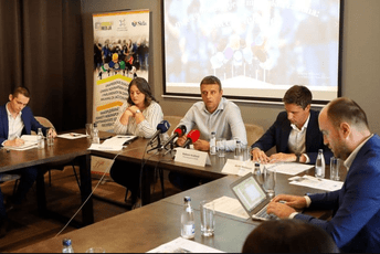 Državni zvaničnici ne smiju da targetiraju one koji kritički pišu o njima Državni zvaničnici ne smiju da targetiraju one koji kritički pišu o njima