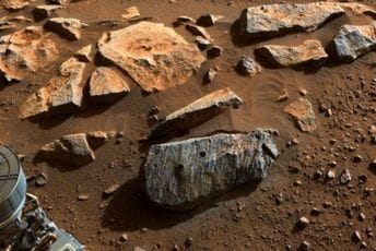 Rover pronašao organsku materiju u krateru Jezero na Marsu Rover pronašao organsku materiju u krateru Jezero na Marsu