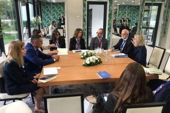 Damjanović sa predstavnicima Svjetske banke: Razgovarali o aktuelnim projektima i daljim prioritetima saradnje Damjanović sa predstavnicima Svjetske banke: Razgovarali o aktuelnim projektima i daljim prioritetima saradnje