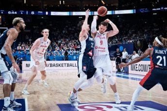 Poljaci su vlasnici užasnih rekorda na Eurobasketu, a večeras su 'oborili' još jedan Poljaci su vlasnici užasnih rekorda na Eurobasketu, a večeras su 'oborili' još jedan