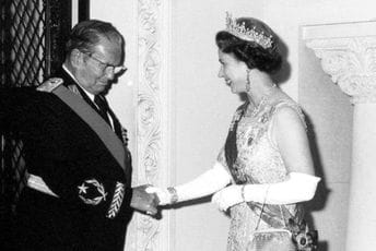 Nj. V. Elizabet Nj. V. Elizabet