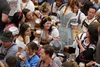 Počeo Oktoberfest, očekuje se šest miliona pivopija