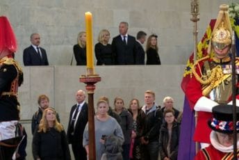 Đukanović sa suprugom odao počast preminuloj kraljici u Vestminsterskoj palati Đukanović sa suprugom odao počast preminuloj kraljici u Vestminsterskoj palati