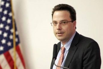 Saša Toperić lobirao za Abazovića i Ivanovića? Saša Toperić lobirao za Abazovića i Ivanovića?