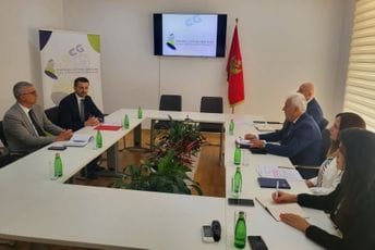 Dukaj u posjeti Zajednici opština: Moramo raditi na tome da javni servisi budu po mjeri građana Dukaj u posjeti Zajednici opština: Moramo raditi na tome da javni servisi budu po mjeri građana