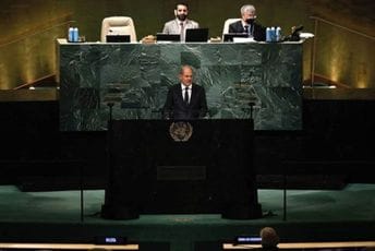 Šolc upozorio na svijet bez pravila i prijetnju imperijalizma Šolc upozorio na svijet bez pravila i prijetnju imperijalizma