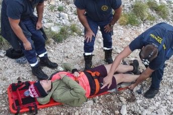 "Bila je uplašena i u bolovima": Njemačka državljanka na Orjenu slomila nogu usljed pada "Bila je uplašena i u bolovima": Njemačka državljanka na Orjenu slomila nogu usljed pada