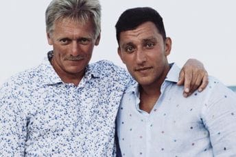 "Nijesam ja bilo ko": Sin Putinovog saradnika počeo da zamuckuje kad je čuo da ga 'mobilišu' "Nijesam ja bilo ko": Sin Putinovog saradnika počeo da zamuckuje kad je čuo da ga 'mobilišu'