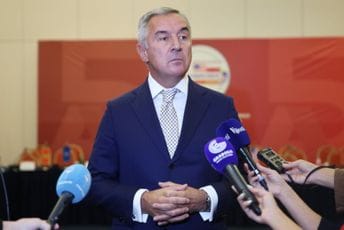 Đukanović: Odgovornost je na Parlamentu, varaju se ako misle da mogu zauvijek nekažnjeno rušiti državu