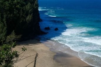 Plaža na koju dolaze hiljade turista uprkos crnim statistikama Plaža na koju dolaze hiljade turista uprkos crnim statistikama